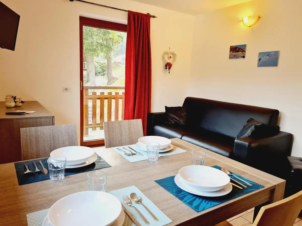 Chalet Selva Isolaccia Apartman